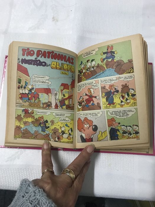 Livro juvenil banda desenhada