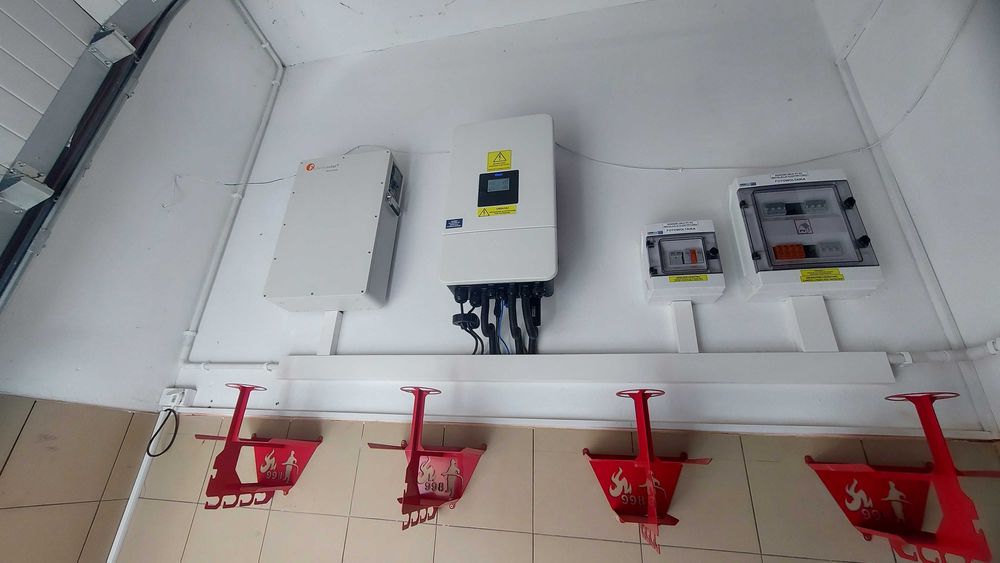 Fotowoltaika 6.375 kW, magazyn 15,36 kWh, Deye 10kW