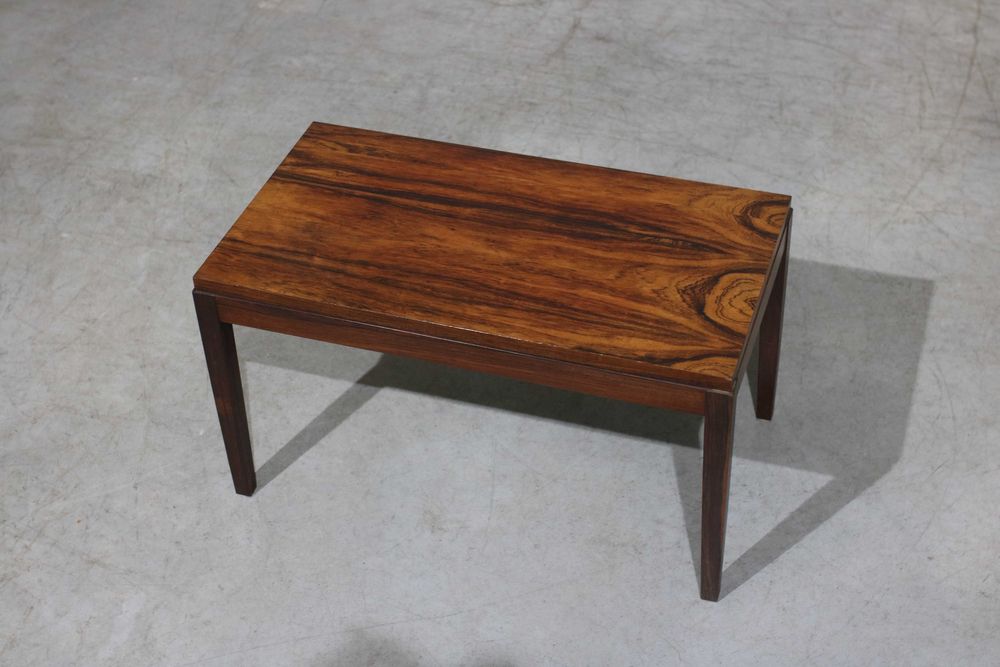 Mesinha de apoio em pau santo | Nordic Design