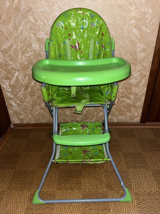 Продам стульчик для кормления со столешницей