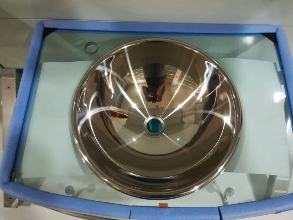 Lavatório aço inox e vidro