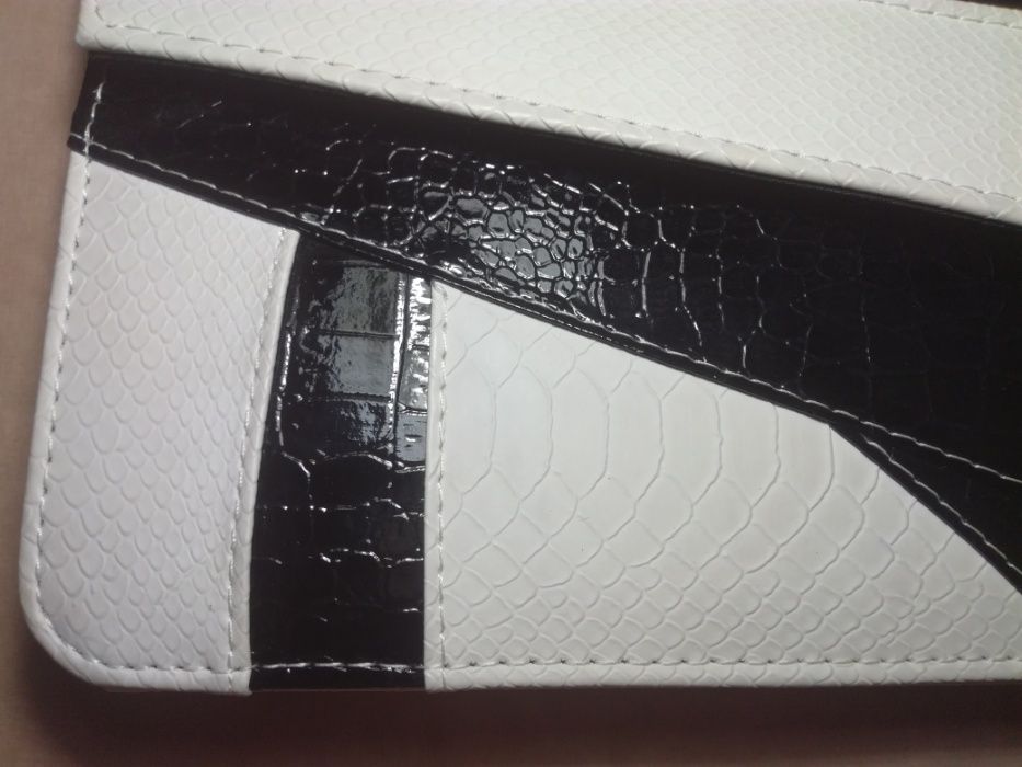 Клатч конверт рептилия лак на плечо