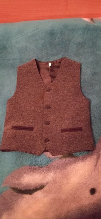 Жилетка класична для школяра.