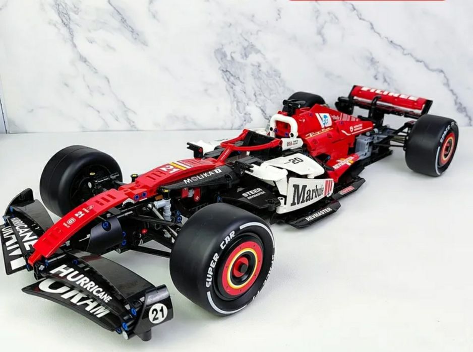 Конструктор Formula F1 Ferrari Marbule 1:8  63 cm 1042 блоков Lego