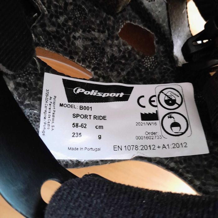 Capacete de bicicleta rígido Polisport