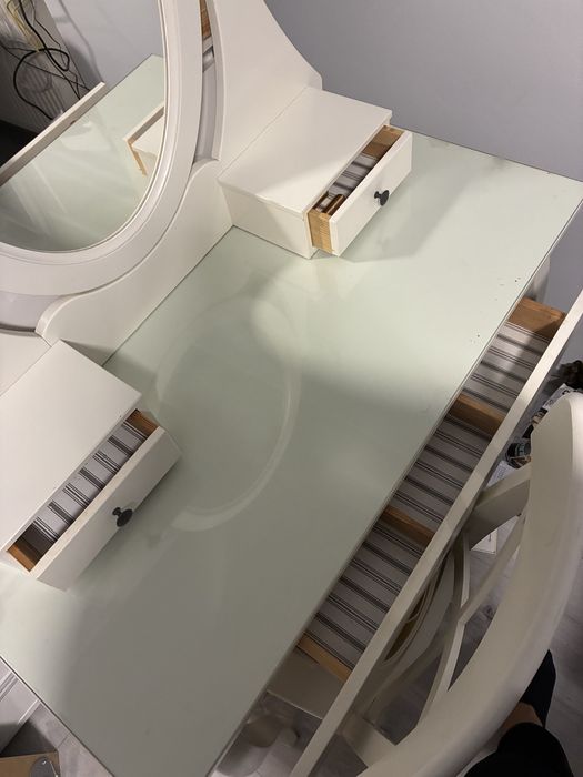 Toaletka hemnes