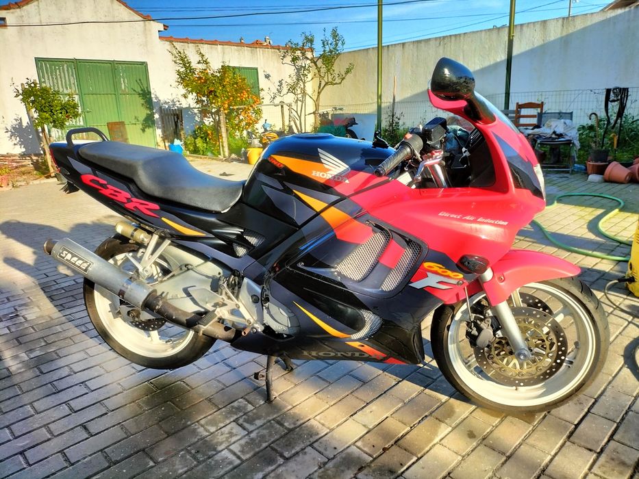 Honda CBR 600 F3