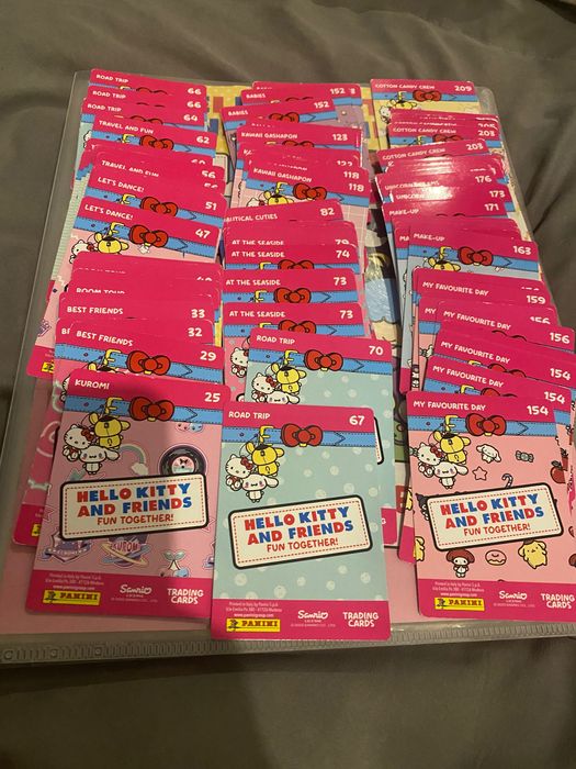 Vendo cartas hello kitty and friends