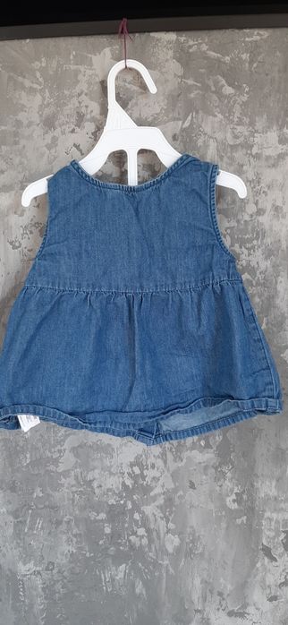 Bluzka tunika na ramiączkach jeansowa, rozm 74, stan bdb