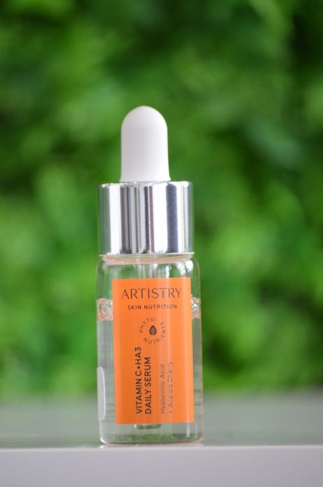 Precisa-se de Cabeleireira e Designer de Sobrancelhas