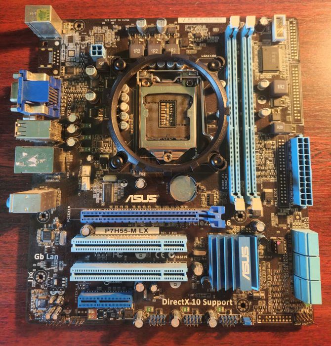 Материнська плата ASUS P7H55-M LX / LGA1156 / DDR3 / Intel H55