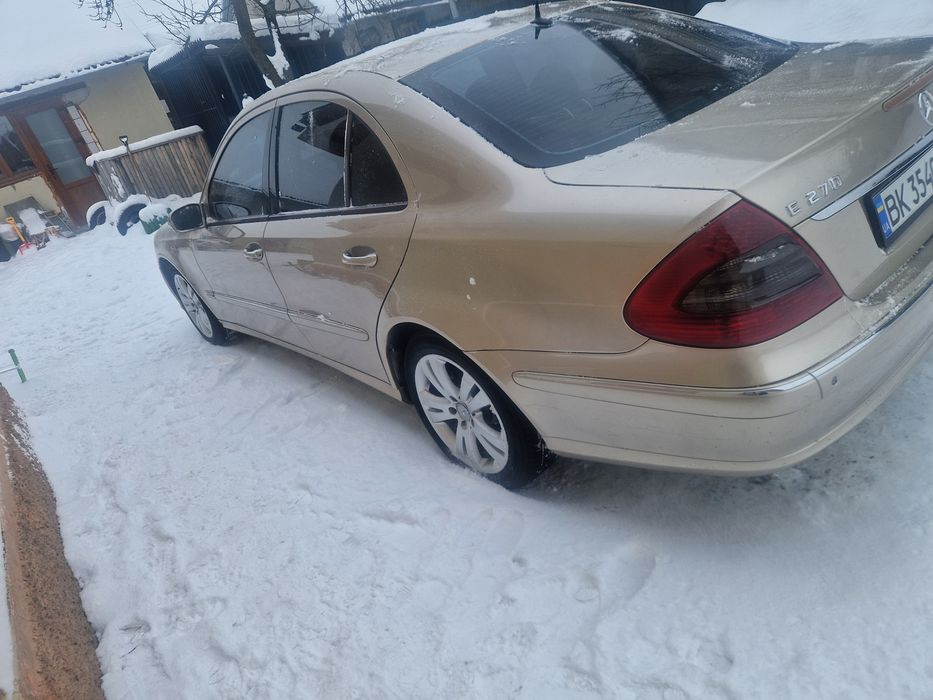 Мерседес w211 рік 2003