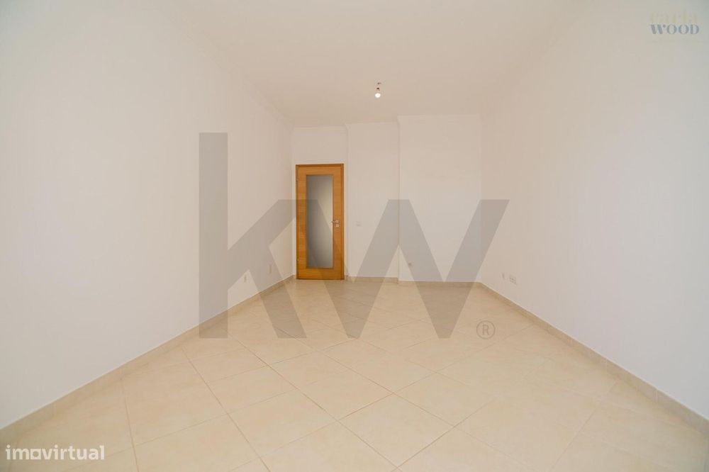 Um fantástico apartamento t2 de rés do chão, com terraço e logradouro
