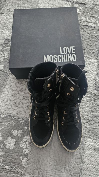 Moshino śliczne sneakersy