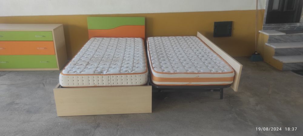 Cama/cómoda de criança