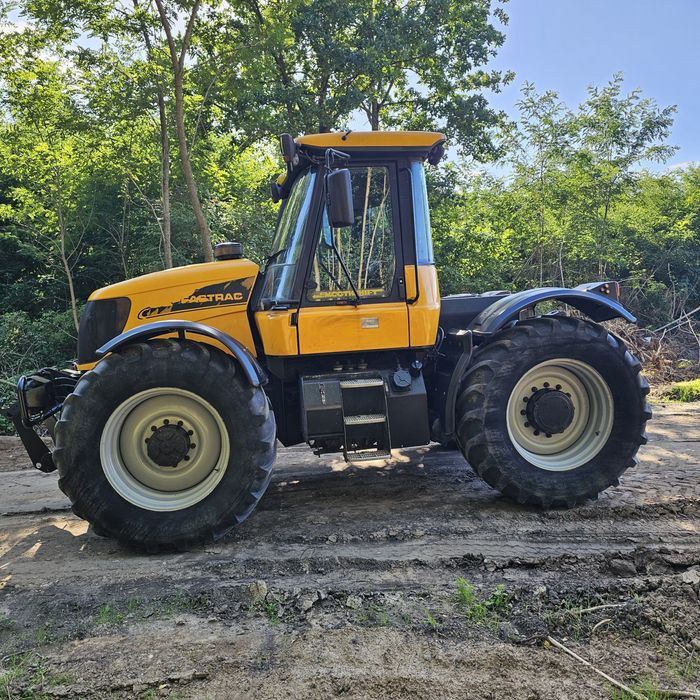 JCB Fastrac 3220