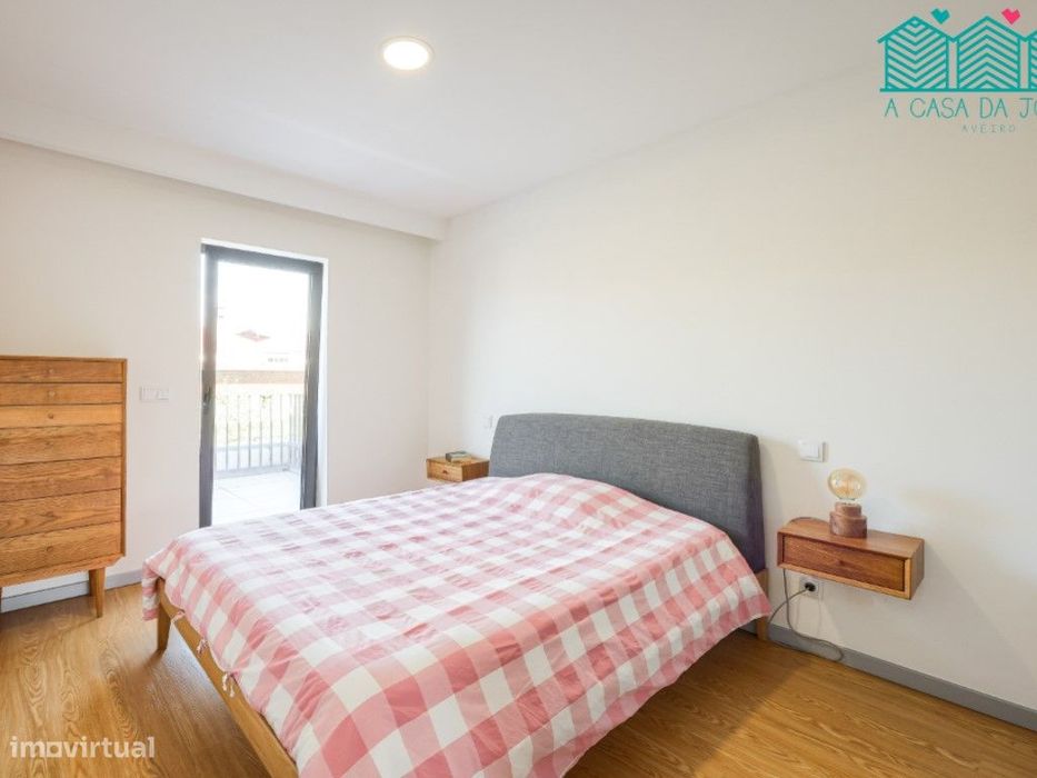Apartamento T2 com Lugar de Garagem no Bairro do Liceu