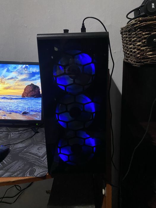 vendo pc, torre gaming ou troco por algo do meu interesse