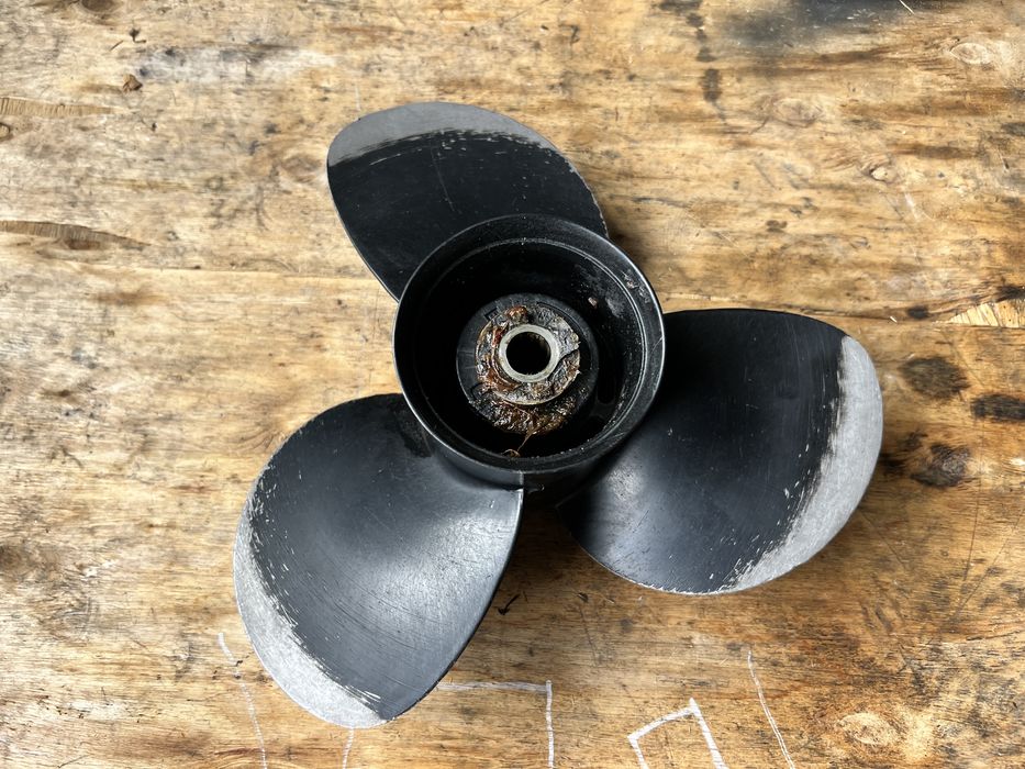 Śruba napędowa Mercury Black Max 48 - 854340A45 skok 9