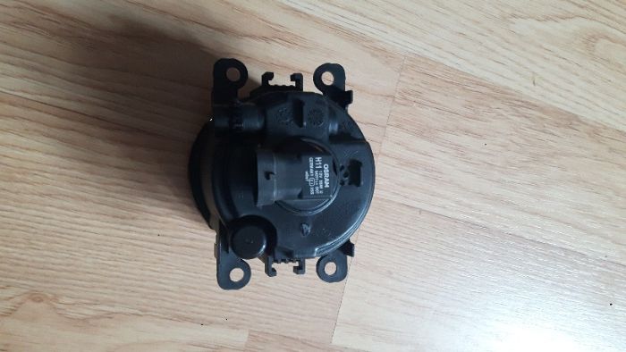 lampa halogen do zderzaka peugeot