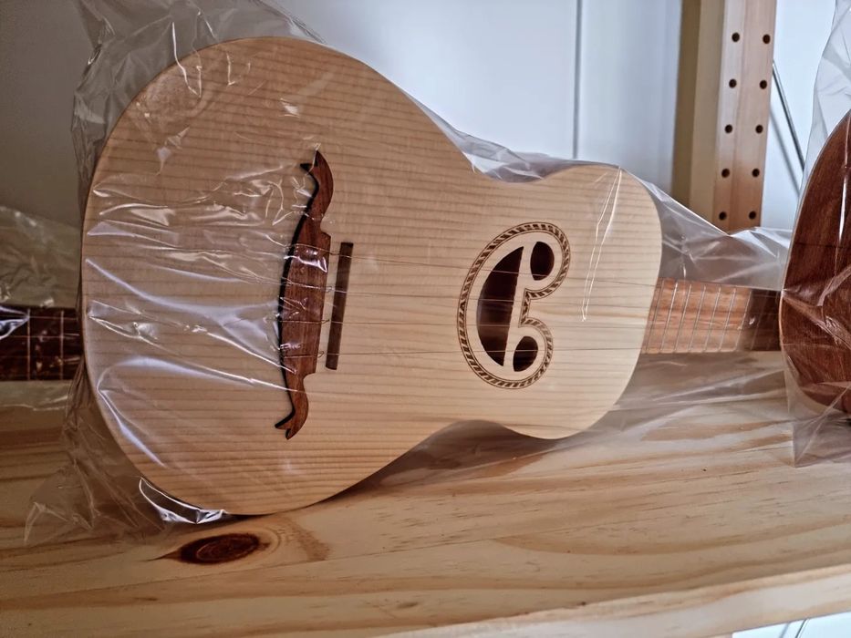 Cavaquinhos para venda