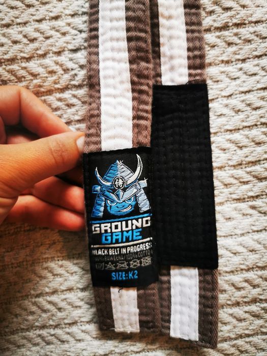 Pas do BJJ szary z białym paskiem K2- 205 cm