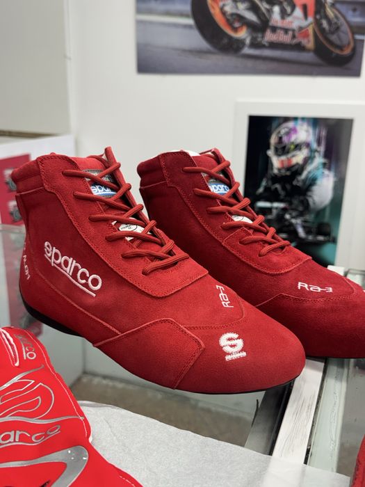 Sapatos e luvas competicão Sparco novos