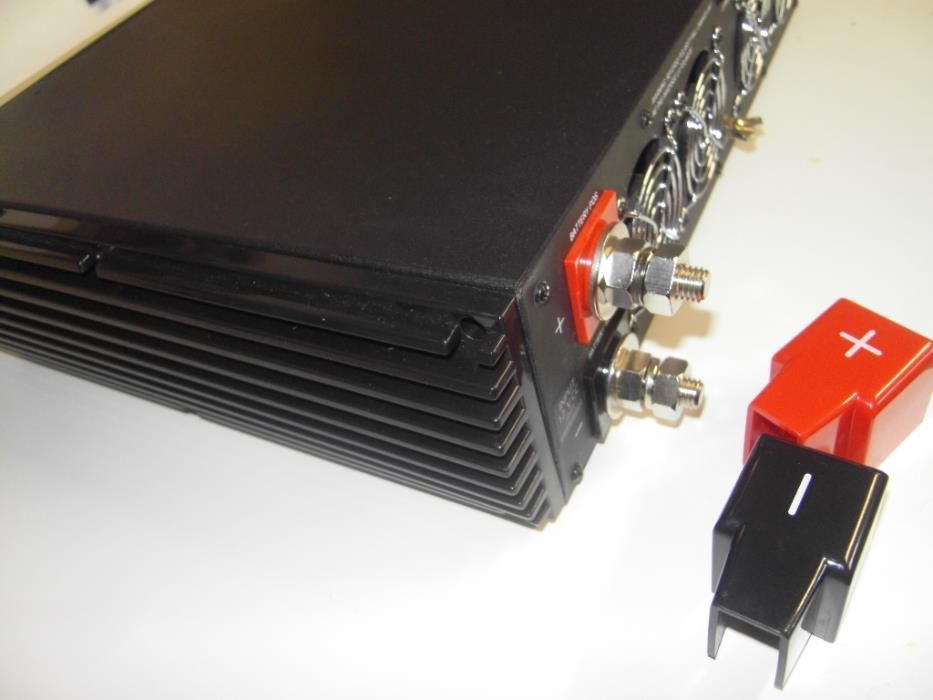 12V to 220V Pure Sine Wave Inverter, 2500 W, with Remote Control, Brand New64584977131649124