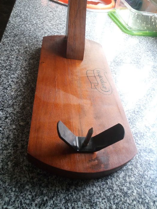 Suporte para cortar presunto