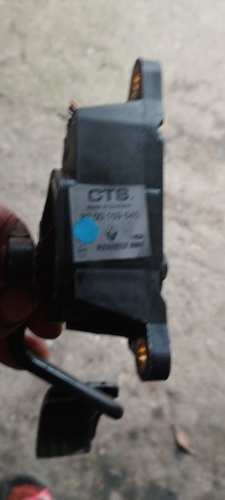 Renault scenic 2 megane 2 педаль газу