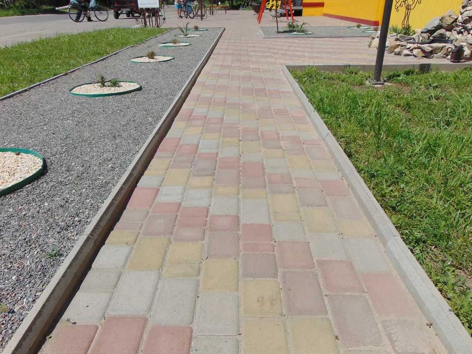Укладка Тротуарной плитки, бордюри, пеноблок, газоблок, водосточка