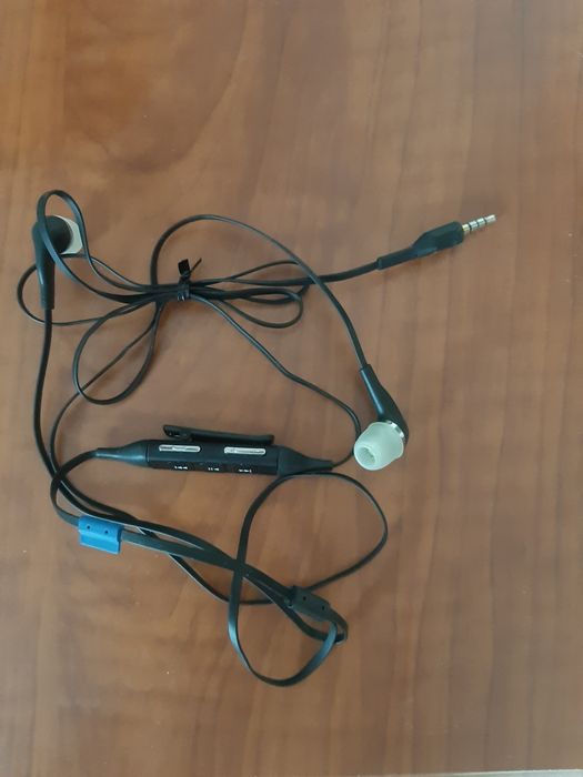 Навушники Nokia WH-701