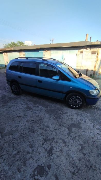 Опель Зафіра Zafira