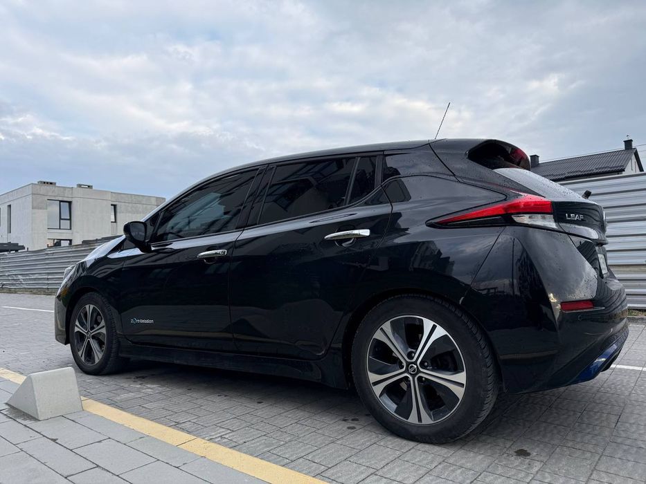 Nissan leaf 2 ze1 40квт європа