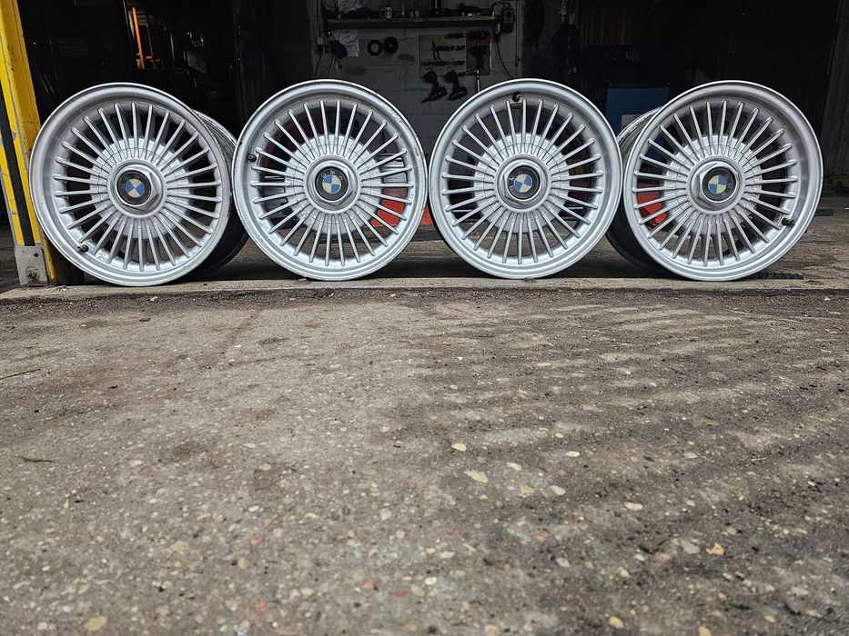 Felgi Aluminiowe Styling 4- BMW- E32 R15 5x120 ET20-7J Białystok 