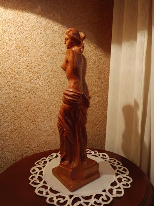 Duża rzeźba Wenus z Milo -lite drewno-rękodzieło.