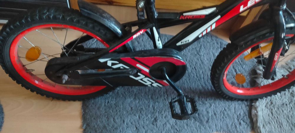 Rower dziecięcy czarny połysk Kross Leo 16"