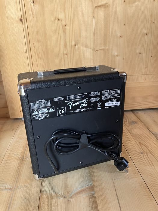 Guitarra Eletrica Squier Sonic c/ Amplificador + acessorios