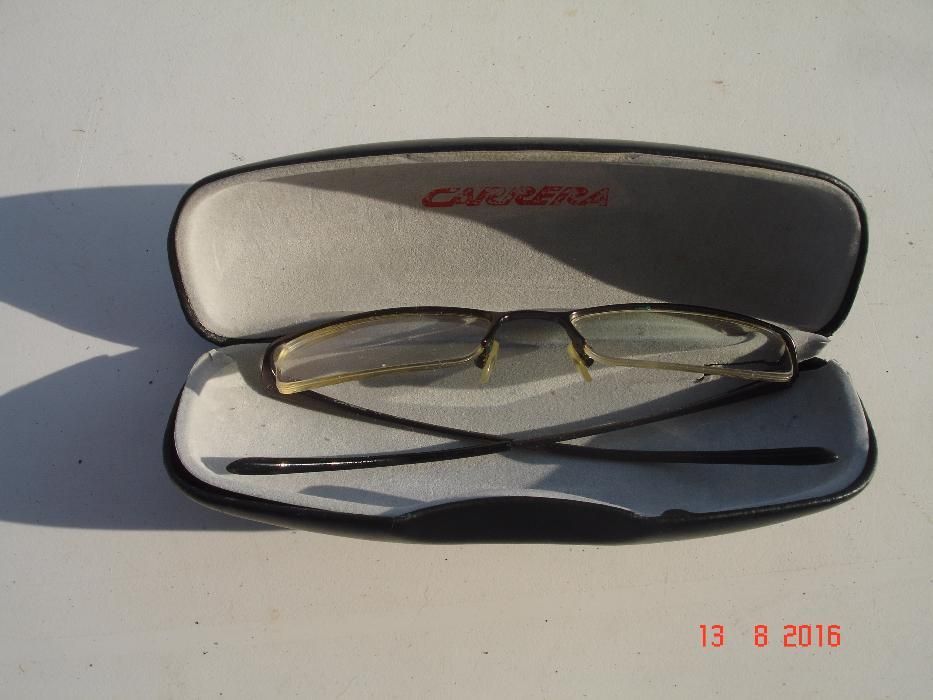 Óculos Carrera