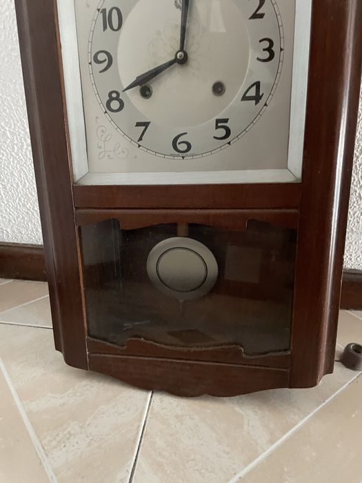 Relogio Antigo de Parede c/ Pêndulo - Fabrica Reguladora, S.A.R.L.