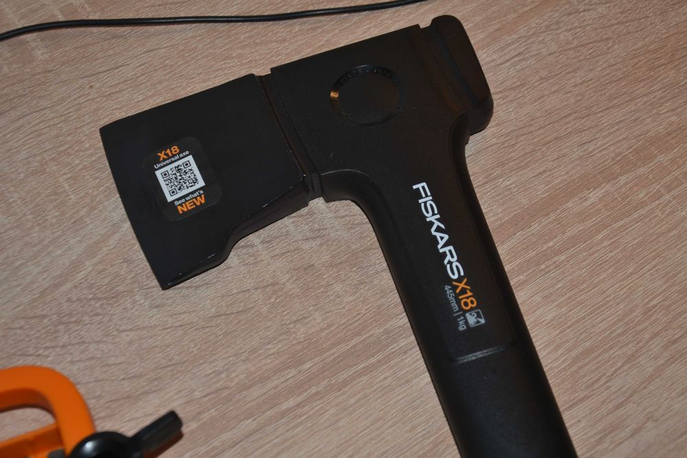 Універсальна сокира топор Fiskars 18 Finland оригінал