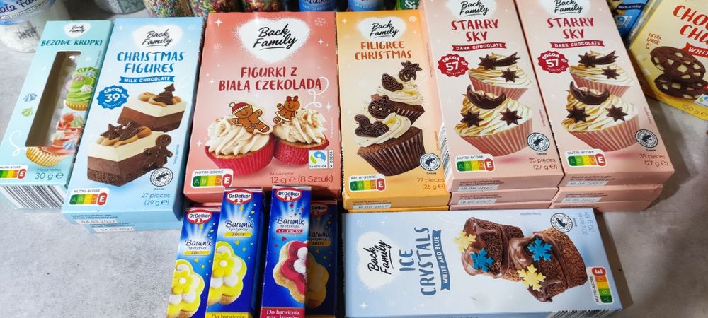 Mix dekoracji do ciast posypki figurki barwniki dodatki