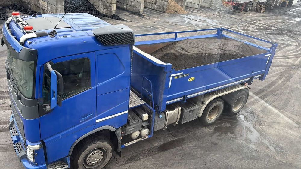 Czarnoziem - ziemia ogrodowa , transport