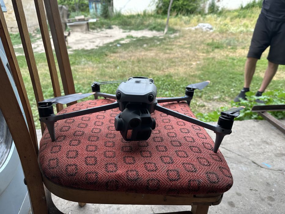 Квадрокоптер DJI Matrice 4 Enterprise