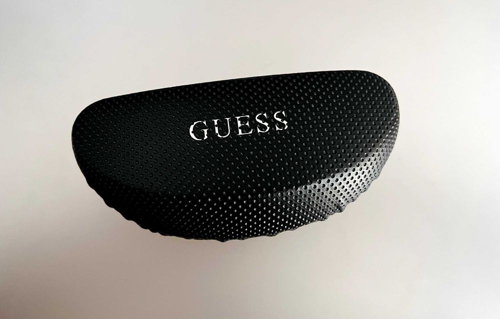 Окуряри GUESS (з чохлом)