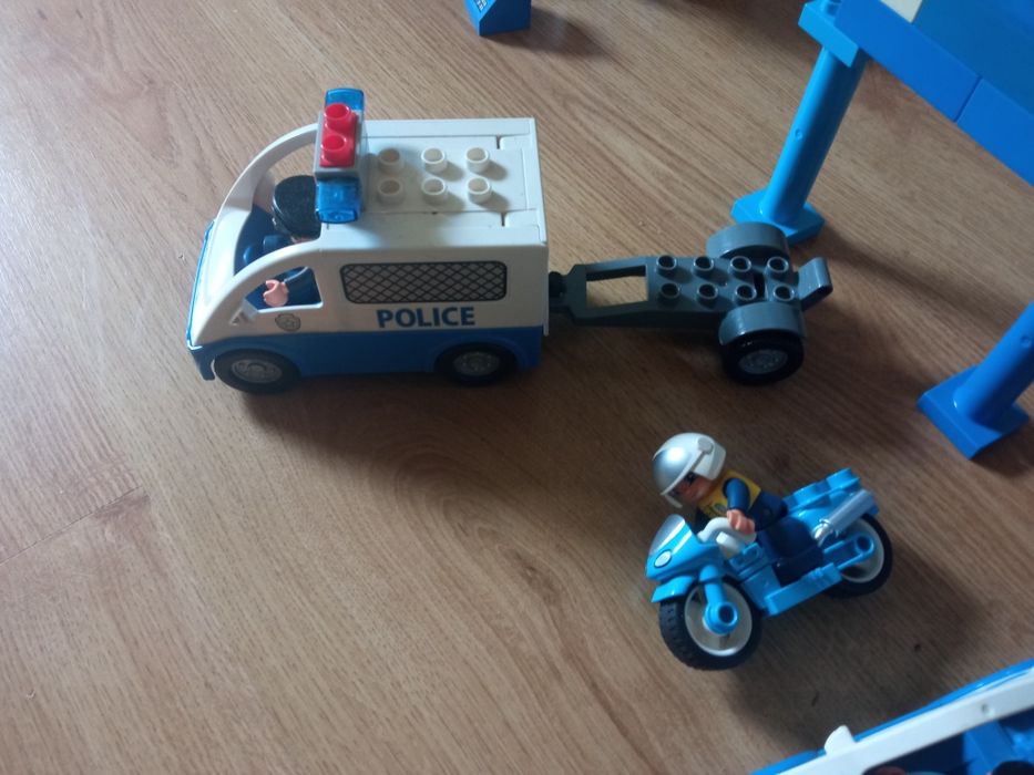 Lego Duplo policja