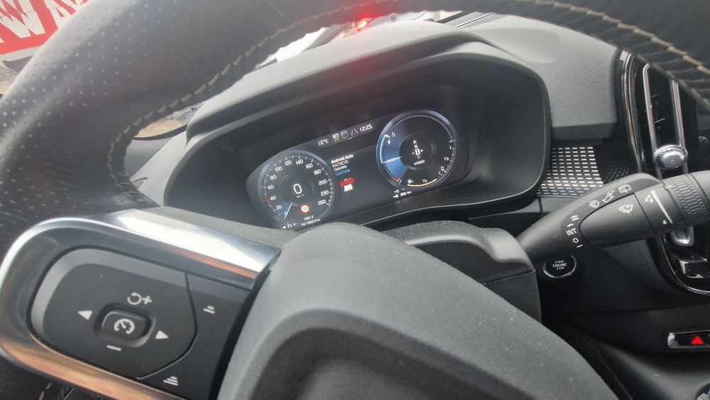Volvo xc40 r design t5