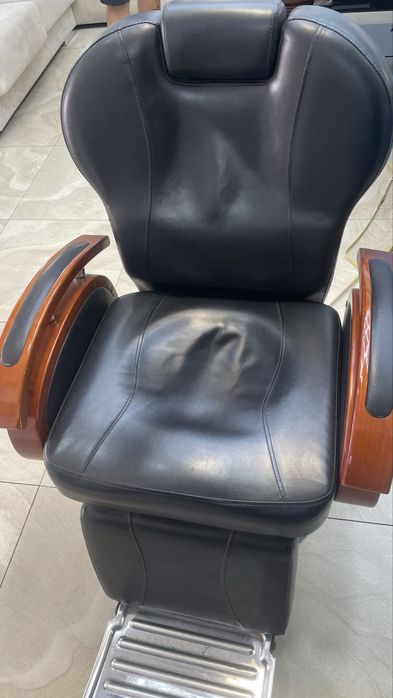 Duas Cadeiras de Barbeiro