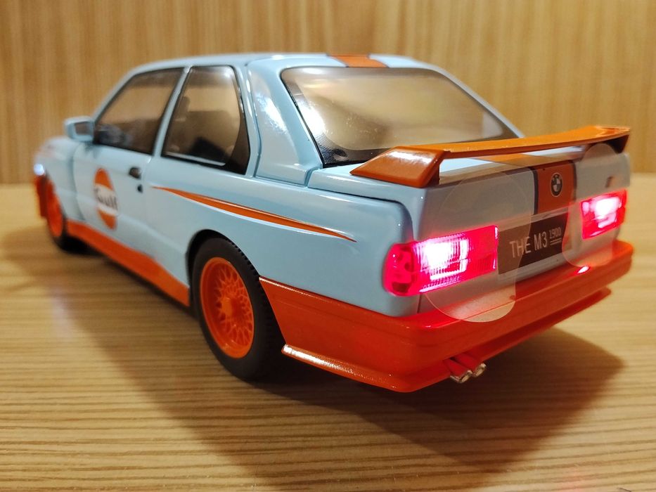 Модель BMW M3 E30 Rally 1:24 автоэксперт металл свет звук инерция БМВ Бэха машинка Ралли