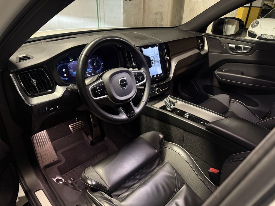 Volvo XC60 Polestar Engineered Hybryda Plug in Harman Panorama